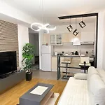 Apartment Modern - Free Public Parking