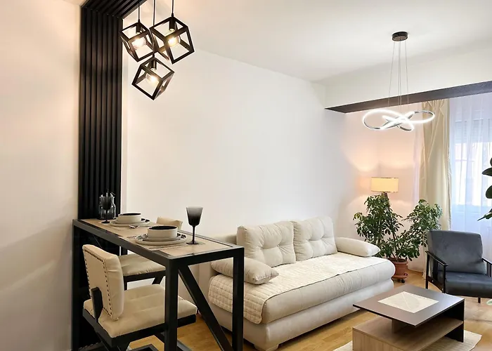 Space Centre Apartment - Best Price In Skopje- Free Public Parking * Escópia