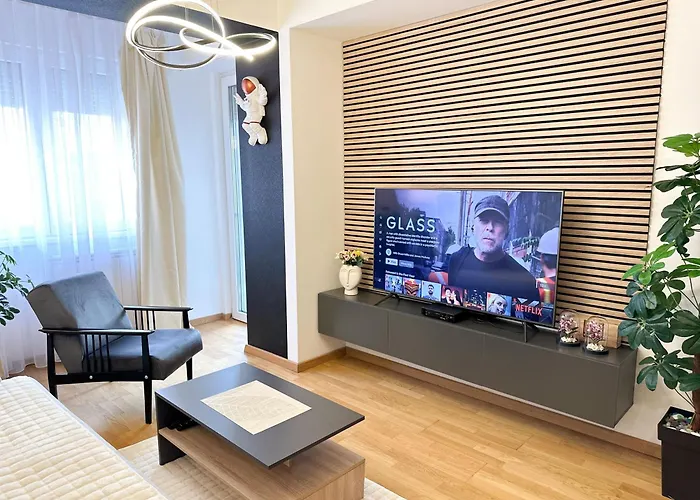 Space Centre Apartment - Best Price In Skopje- Free Public Parking *